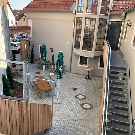 Hotelgasthof Kirchenwirt Schierling المظهر الخارجي الصورة