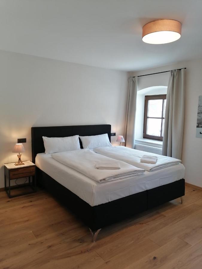Hotelgasthof Kirchenwirt Schierling المظهر الخارجي الصورة