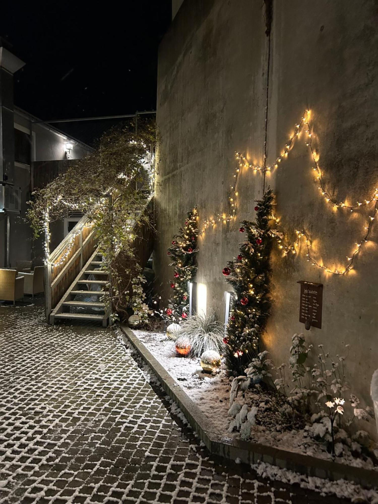 Hotelgasthof Kirchenwirt Schierling المظهر الخارجي الصورة